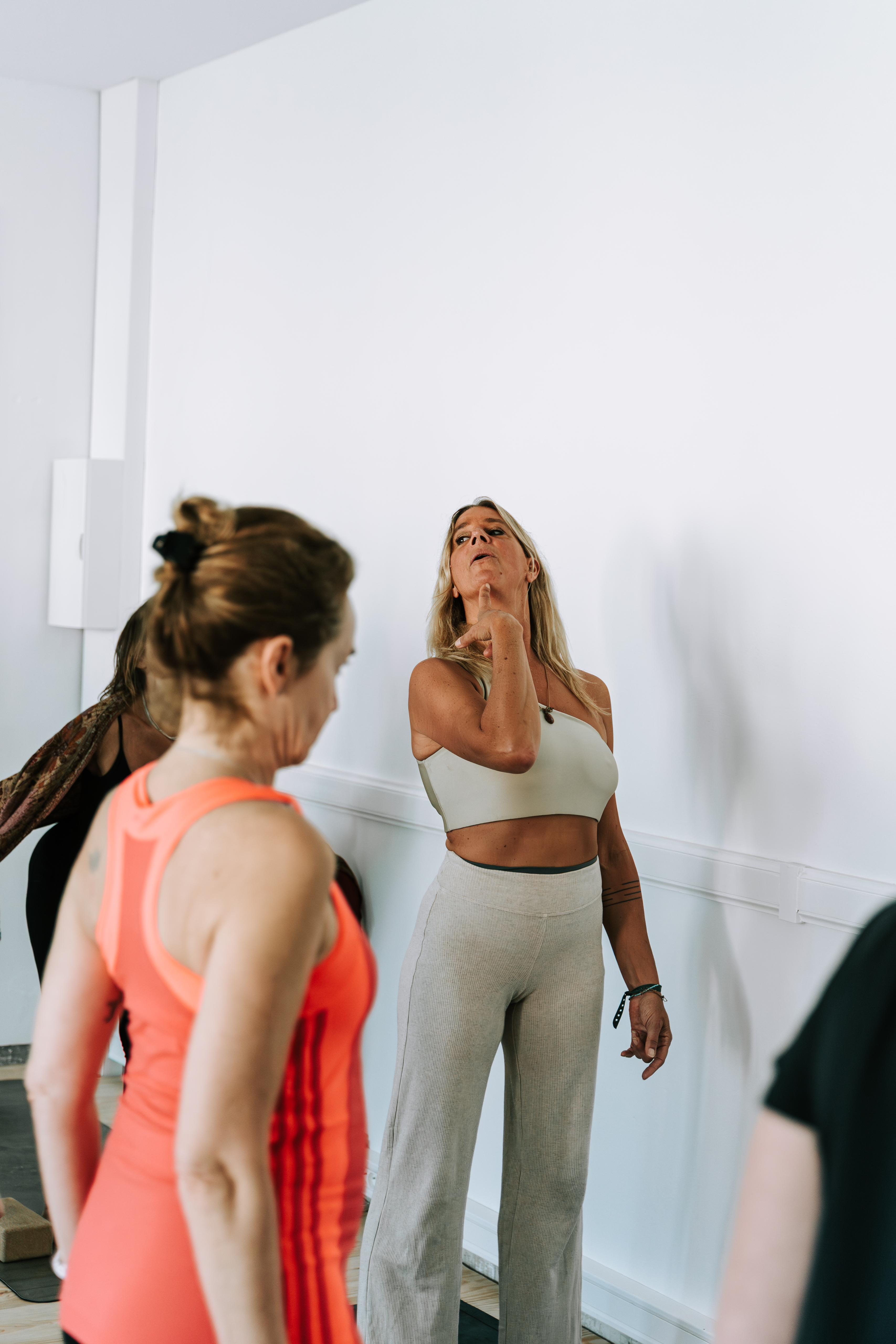 posture de yoga vinyasa par celleouyadasable